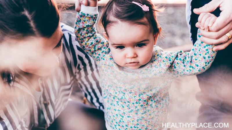 父母良好的教育素质和特点培养出健康、身心健康的孩子。读到好的HealthyPlace育儿特征可以开发。