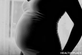在试图怀孕或怀孕期间，从精神病药物转变为替代治疗方法是否安全有效？
